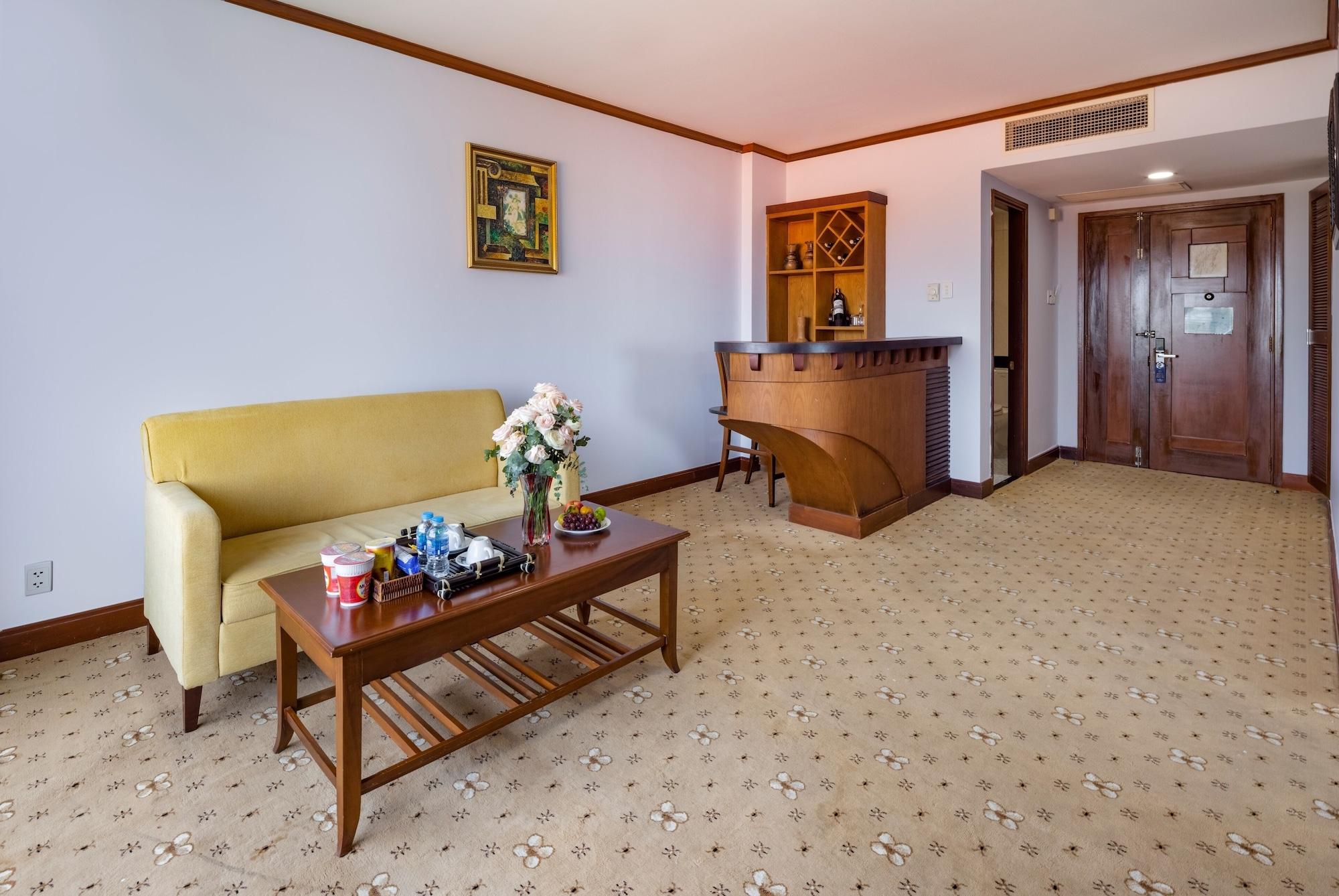 Saigon - Ninh Chu Hotel & Resort Phan Rang–Tháp Chàm Exterior photo